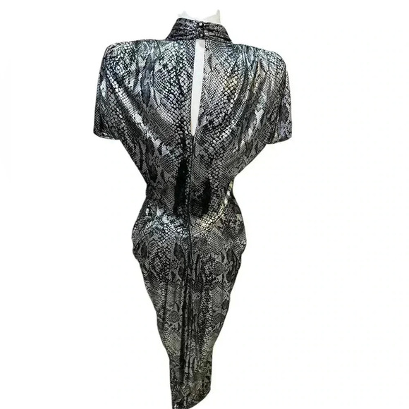 Shiny Snakeskin 80's Dress - Black and Silver Size 7/8 - Picture 2 of 6